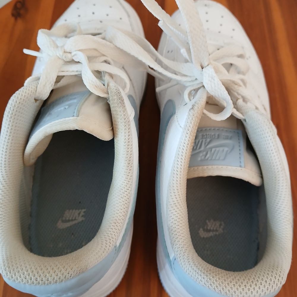 Nike Air Force 1 Low Womens 7.5 White Light Armory Blue Sneakers AH0287-104 - Picture 6 of 9